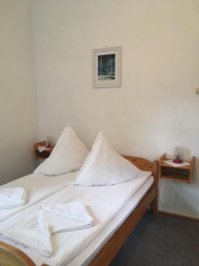 Manyi Villa BaileTusnad Extérieur photo