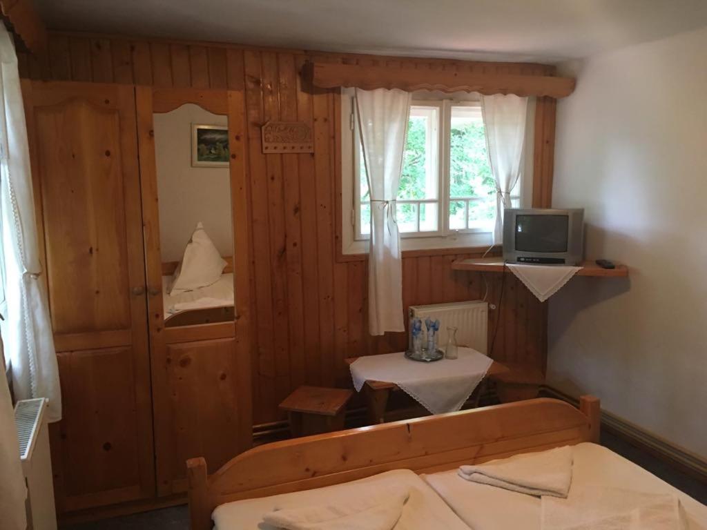 Manyi Villa BaileTusnad Extérieur photo