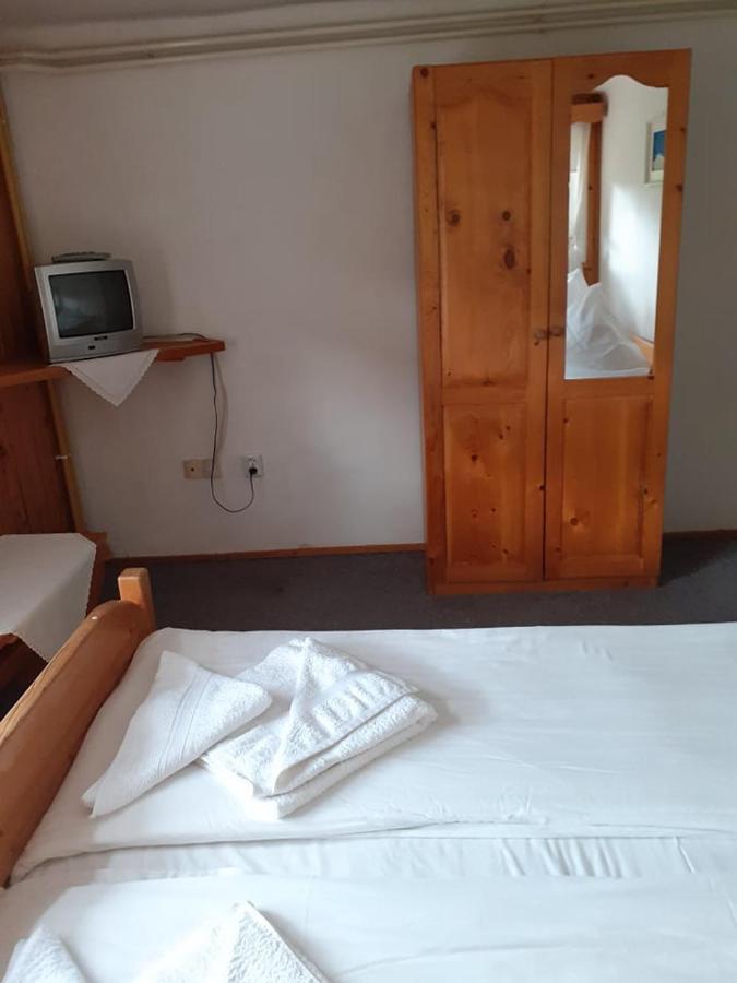 Manyi Villa BaileTusnad Extérieur photo